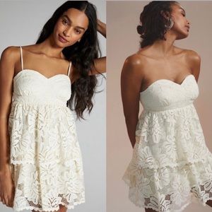 NWT Anthropologie Anthro removable strapless sweetheart lace tiered mini dress